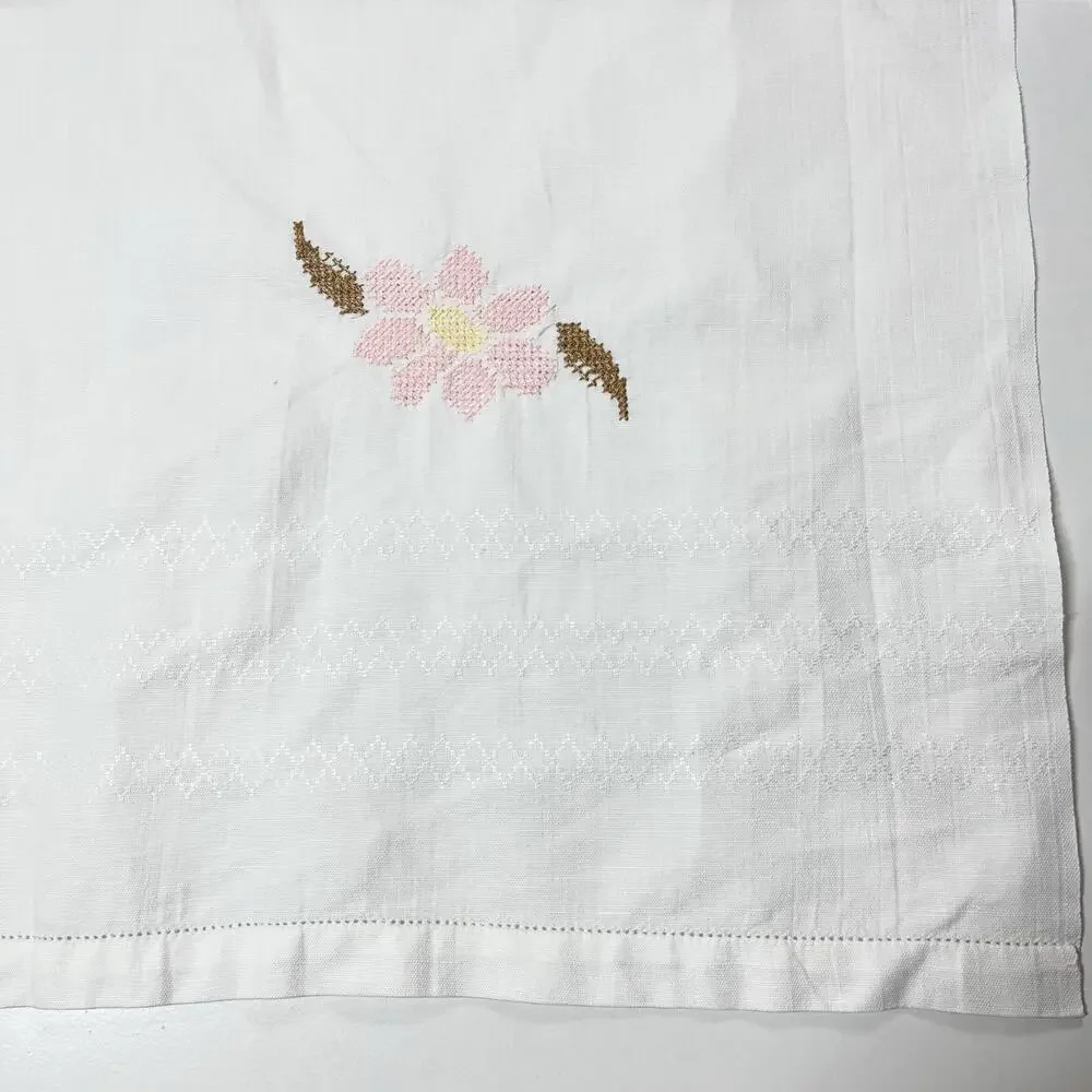 Embroidered Cotton White Table‎ Runners Set of Two 14”x27” & 22.5”x42.5” Cottage